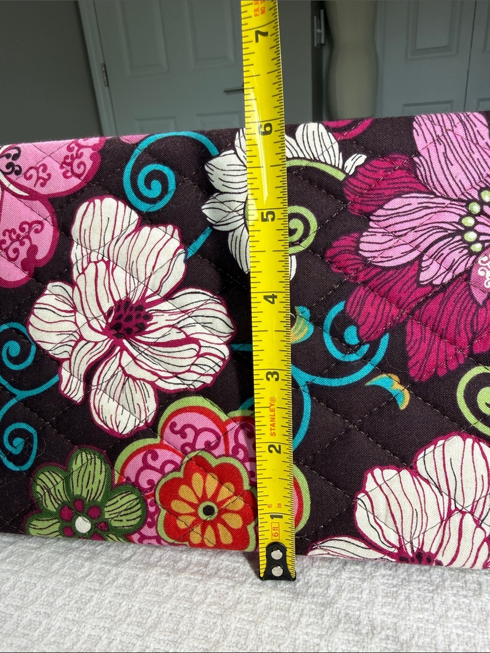 Vera Bradley quilted tote in pink Mod Floral pattern with matching small wallet - Picture 5 of 15
